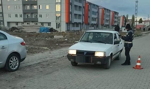 Kars’ta öğrenci yurtları çevresinde denetim yapıldı