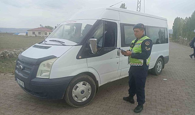 Kars'ta öğrenci servisleri denetleniyor