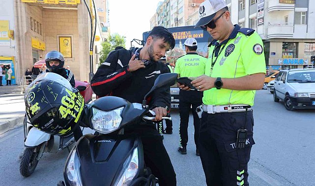 Kurallara uymayan motosiklet sürücülerine ceza yağdı
