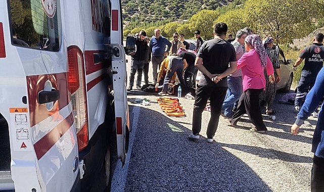 Malatya'da otomobil yön levhasına çarptı 4 yaralı