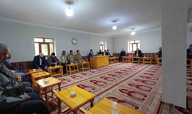 Malazgirt Kaymakamı Göksu Bayram'ın köy ziyaretleri sürüyor