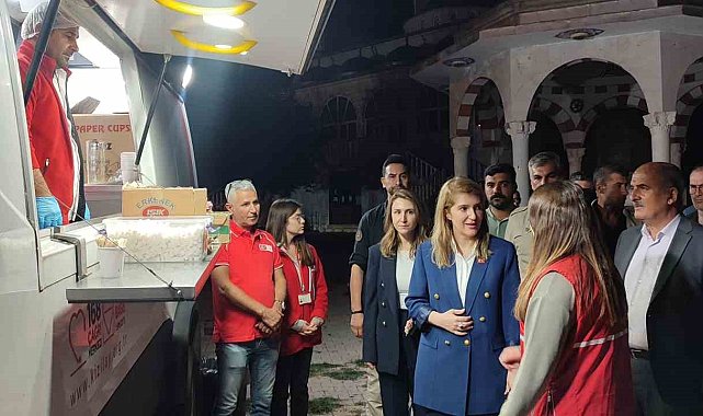 Milletvekili Ölmeztoprak: "Depremin izlerini silmeye devam edeceğiz"