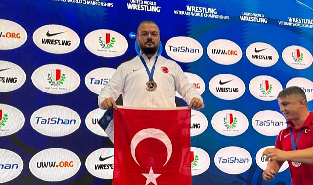 Milli güreşçi Sarıçiçek, Erzincan'a gurur yaşattı