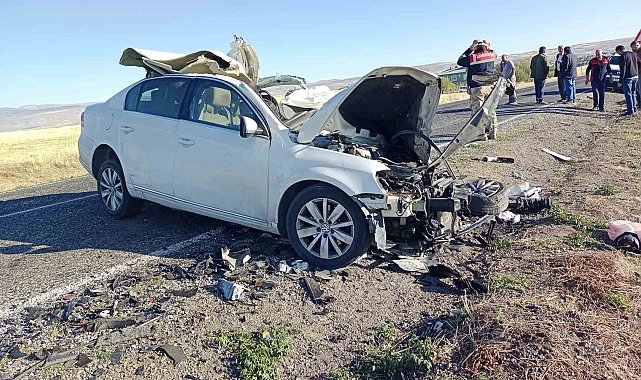 Muş'ta otomobille tır çarpıştı: 1 ölü