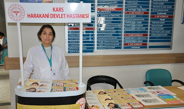 Normal doğumu desteklemek için bilinçlendirme standı kuruldu
