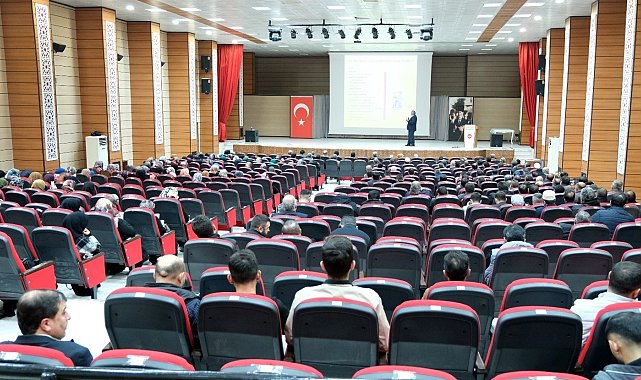 "Ailede Sorumluluk Bilinci" konulu konferans verildi