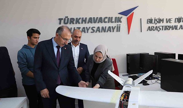 Rektör Göktaş: "TUSAŞ ülkemizin güvenliği için çok önemli projeleri gerçekleştiriyor, onlarla gurur duyuyoruz"