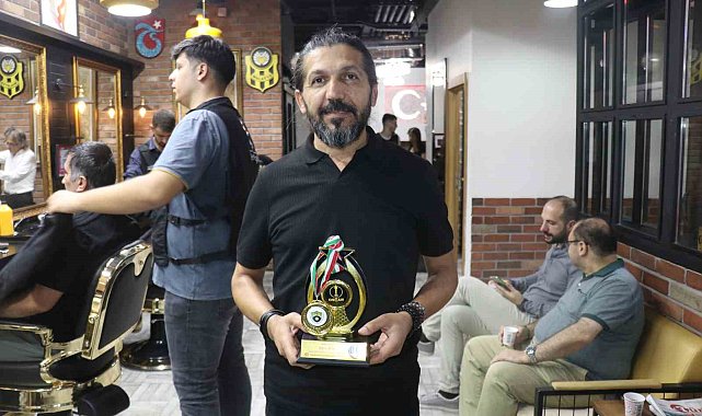 Şener Eroğlu, Tunus'ta Türkiye'yi jüri olarak temsil etti