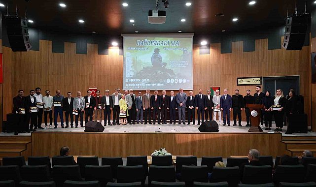 Şiirlerini 'Filistin' için kitaplaştırdılar