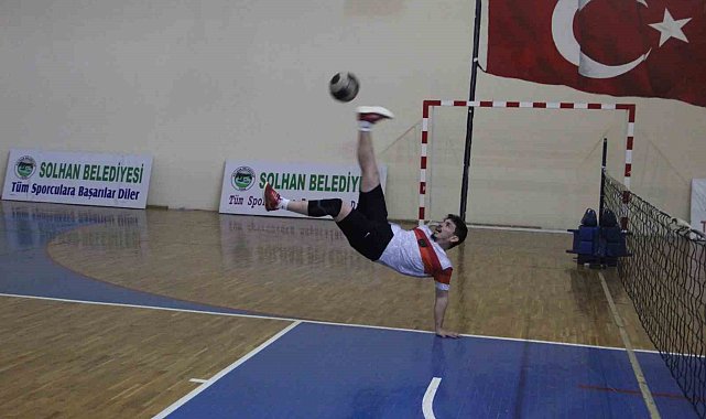 Solhan Ayak Tenisi Takımı, Romanya yolcusu