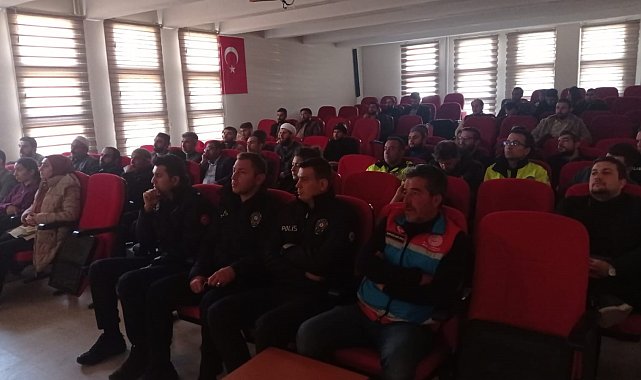 Tekman'da kamu personeline uyuşturucuyla mücadele semineri