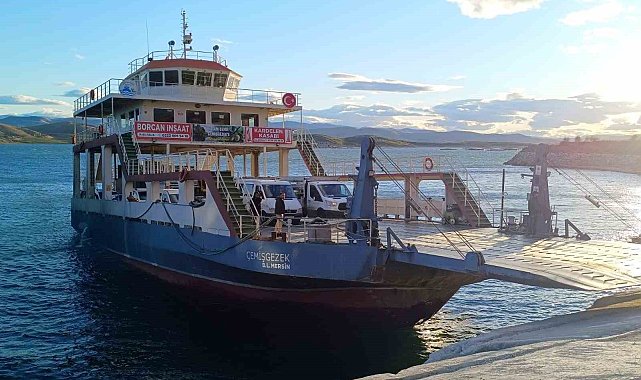 Tunceli'de feribot seferleri yeniden başladı