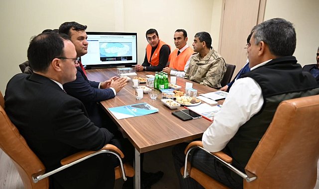 Vali Çiftçi, Hava Radar Mevzi'nde incelemelerde bulundu