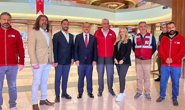 Vali Seddar Yavuz'dan MalatyaPark'taki kan bağışı programına destek