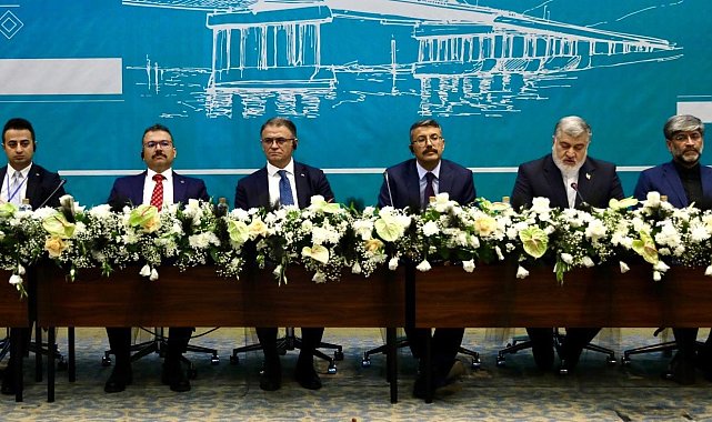 Van Valisi Balcı, İran'da ekonomik işbirliği toplantısına katıldı