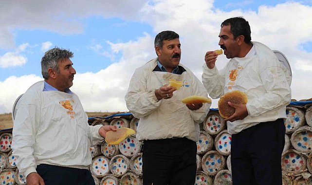 Vanlı arıcılar son yılların en verimli sezonunu yaşadı