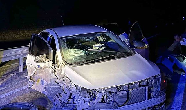 Yüksekova'da trafik kazası: 2 yaralı