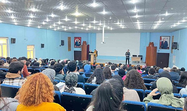 Ağrı'da bin 200 kişiye siber suçlar eğitimi verildi