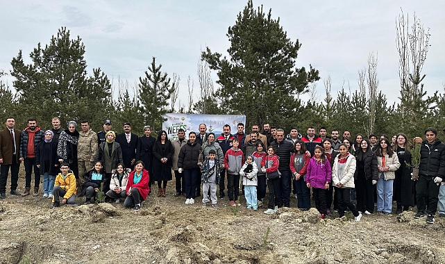 Arpaçay'da fidanlar toprakla buluşturuldu