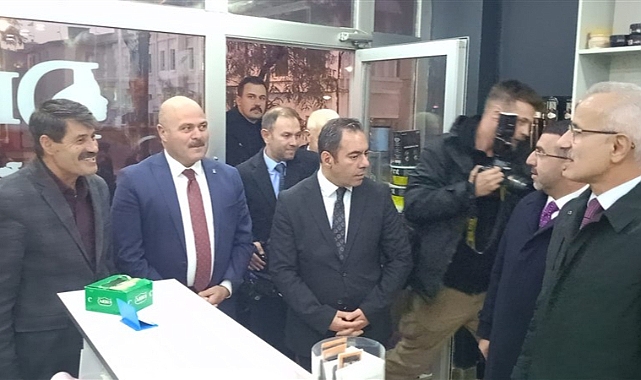 Bakan Uraloğlu, Kars'ta esnaf ziyaretinde bulundu