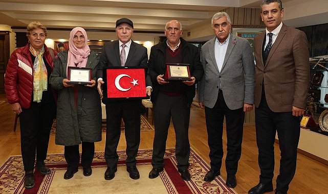 Başkan Sekmen şehit ailesini kabul etti