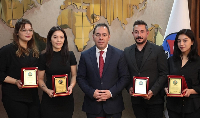 Başkan Senger ödül alan yarışmacıları kutladı