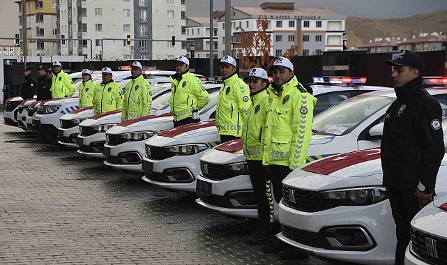 Bitlis Emniyeti'ne 12 araç desteği