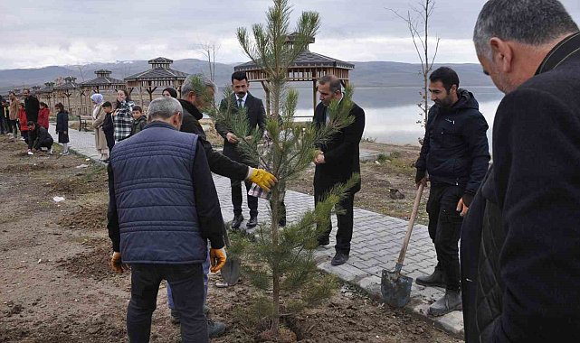 Bulanık'ta 'Öğretmenler Hatıra Ormanı' oluşturuldu