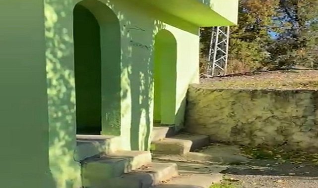 Çukurca'daki Şeyh İsmail Türbesi kendi haline terk edildi