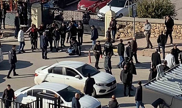 Elazığ Adliyesi önünde kavga: 3 yaralı