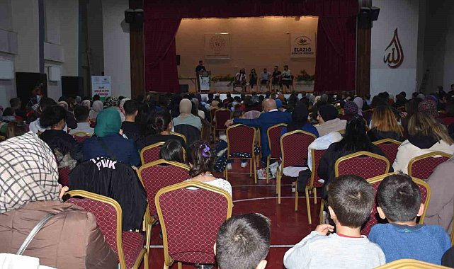 Elazığ'da 'Güler misin Ağlar mısın' adlı tiyatro büyük beğeni topladı