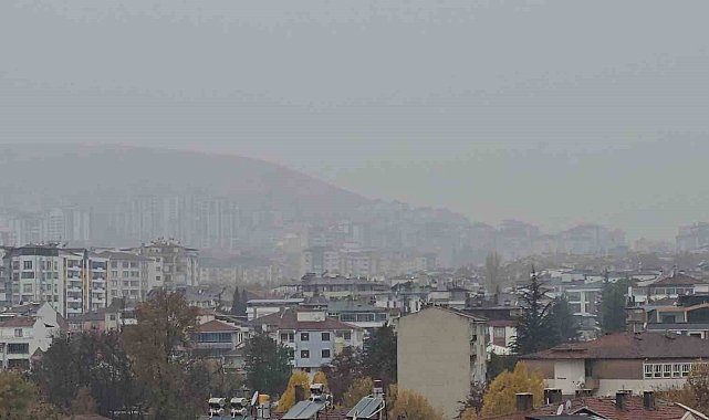 Elazığ'da yüksek kesimlerde sis etkili oldu