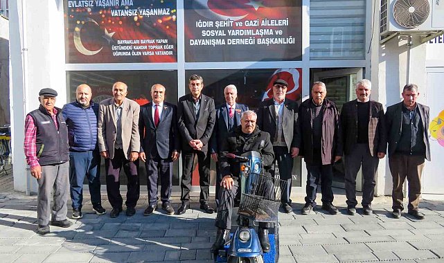 Emniyet Müdürü Erden Sakarya'dan, Iğdır Şehit ve Gazi Aileleri Sosyal Yardımlaşma ve Dayanışma Derneğine ziyaret