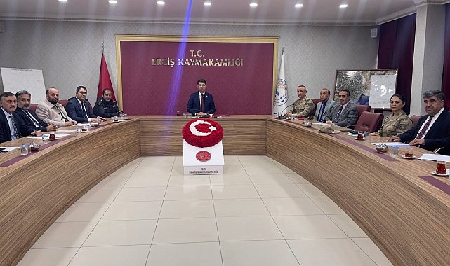 Erciş'te "Kadına Yönelik Şiddetle Mücadele Günü Koordinasyon Toplantısı" düzenlendi