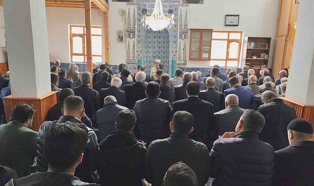 Erciş'te silahlı saldırıda yaşamını yitiren hastane görevlisi son yolculuğuna uğurlandı