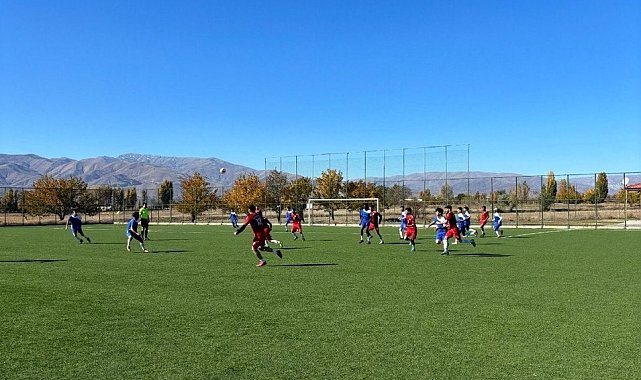 Erzincan'da yurtlar arası turnuvalar başladı