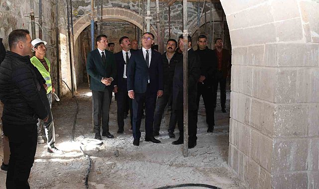 Eski Van şehrindeki restorasyon çalışmalarınım devam ediyor