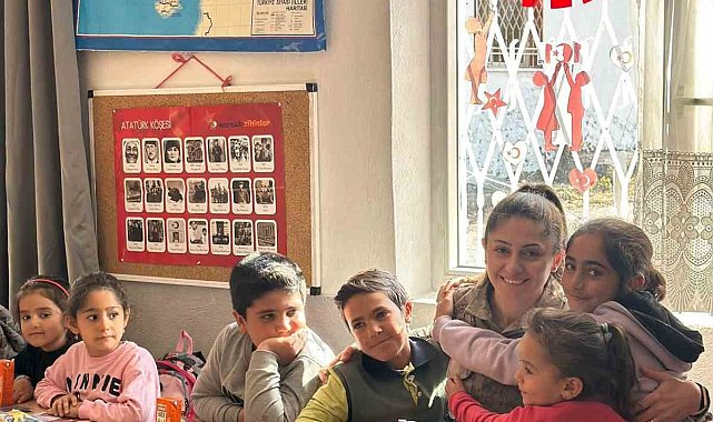 Jandarma, Çocuk Hakları Gününde çocuklarla bir araya geldi