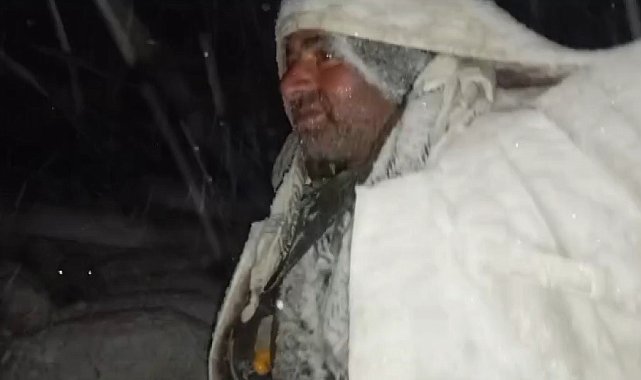 Kar ve tipide çadırları uçan çoban koyun sürüsüyle zor anlar yaşadı