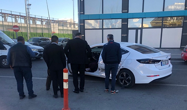 Kars'ta aynı kavşakta bir kaza daha 