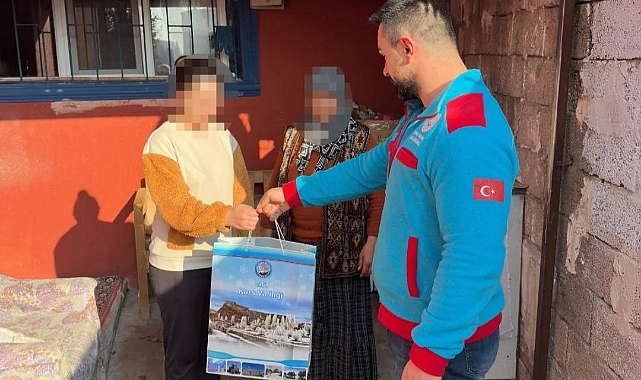 Kars’ta sınavlara hazırlanan öğrencilere kaynak kitap desteği