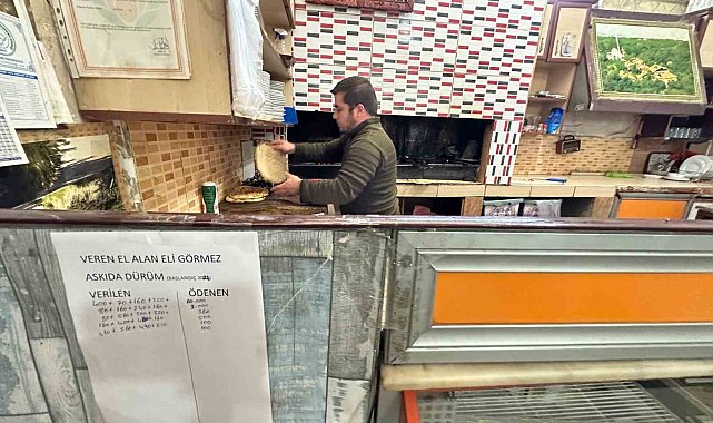 Malatya'da 'askıda kebap' kampanyası ile ihtiyaç sahiplerine ücretsiz dürüm