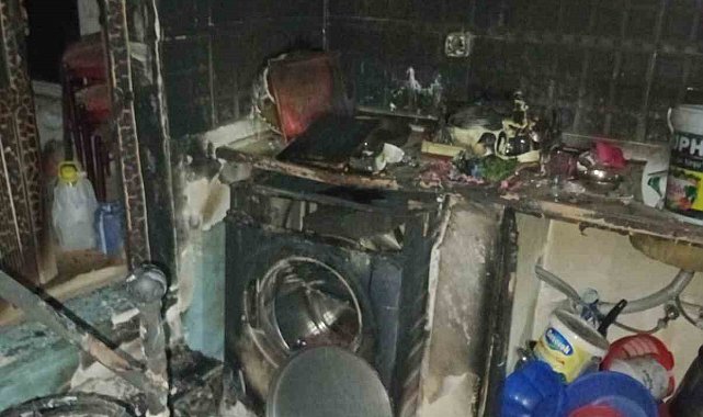 Muhtarın evi yangında kullanılamaz hale geldi