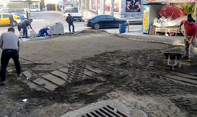 Sarıkamış'ta yollar onarılıyor