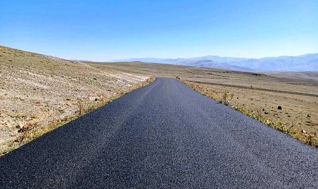 Tekcan: "Yol yapım çalışmalarımız devam ediyor"
