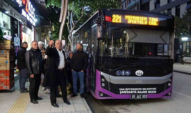Van Büyükşehir Belediyesi'ne 'otobüs seferi' tepkisi