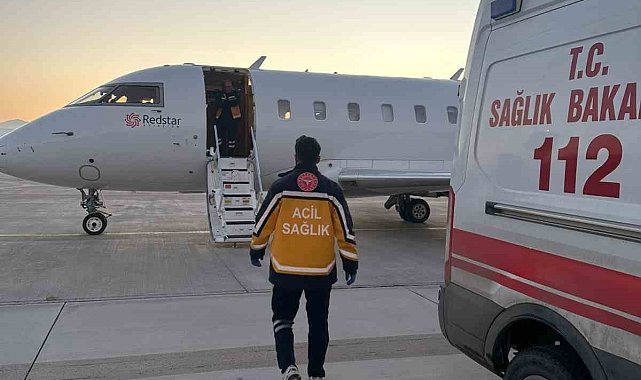 Van'da 5 günlük bebek ambulans uçakla İstanbul'a sevk edildi