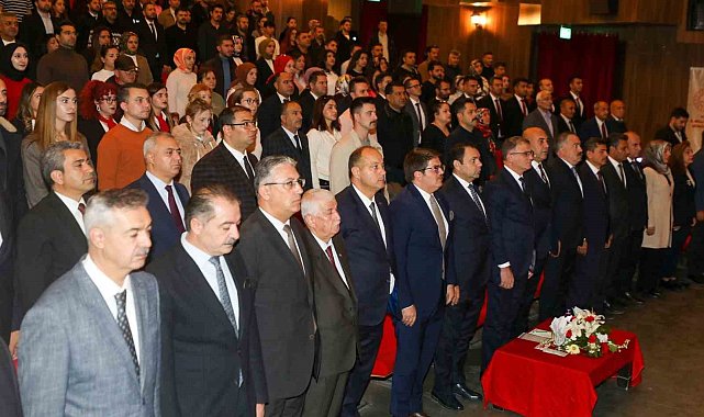Van'da Öğretmenler Günü kutlandı