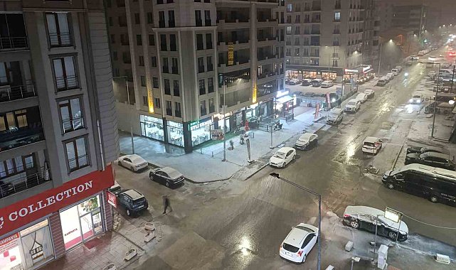 Van'da yoğun kar yağışı etkili oluyor