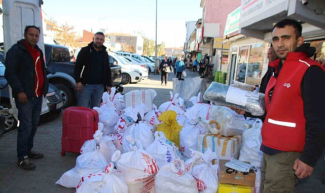 Varto'dan batı illerine kışlık erzak sevkiyatı